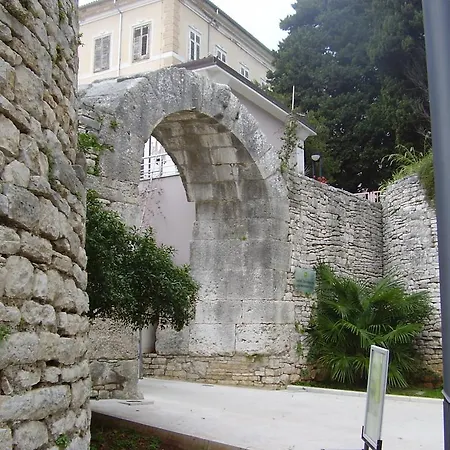 Rea Apartman Pula