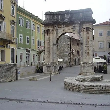 Rea * Pula